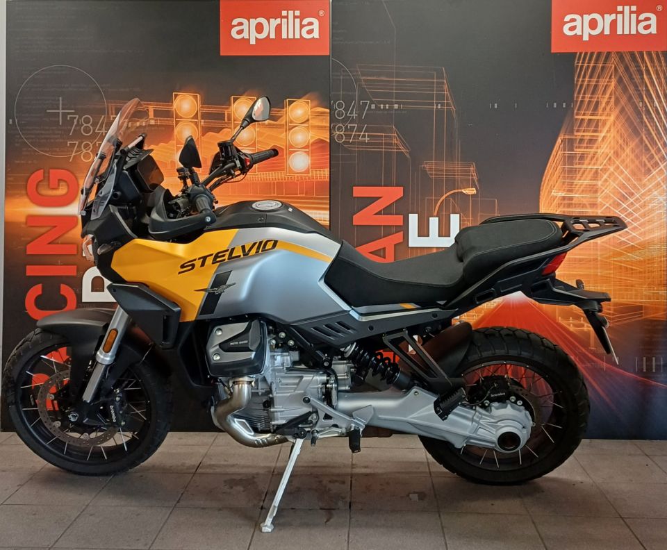 MOTO GUZZI STELVIO 1200 4