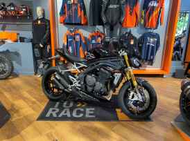 TRIUMPH SPEED TRIPLE 1200 RS - 2021