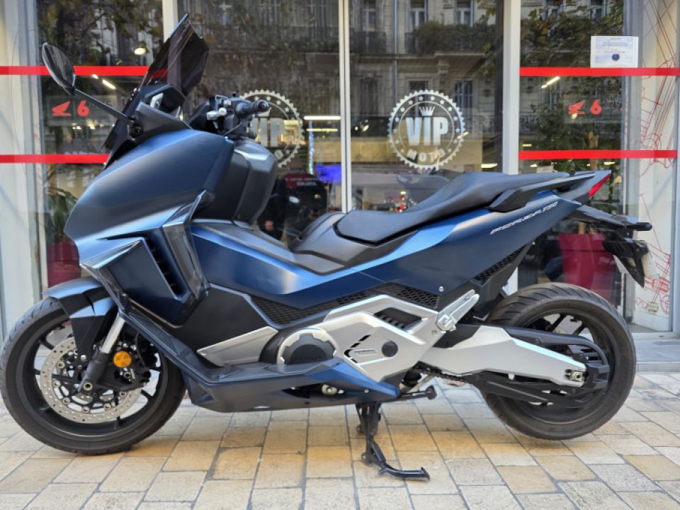 HONDA NSS FORZA 750 4