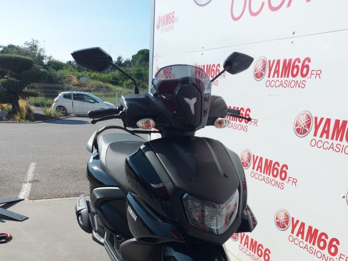 YAMAHA RayZR 125 4