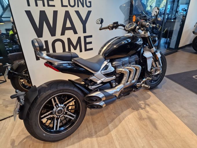 TRIUMPH ROCKET 3 GT 4