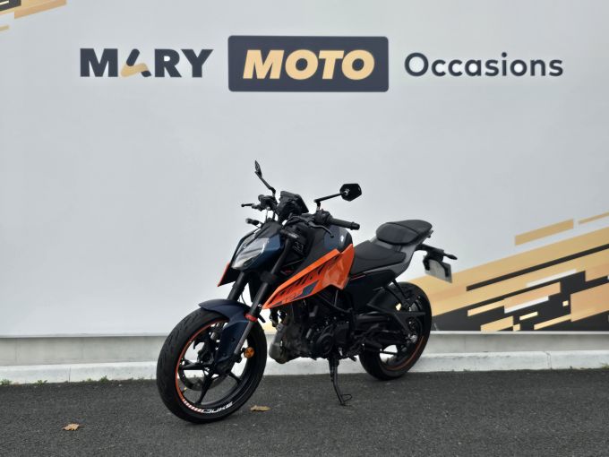 KTM 125 DUKE ABS 4