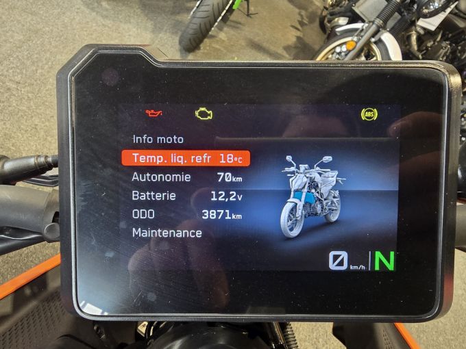 KTM 125 DUKE ABS 4