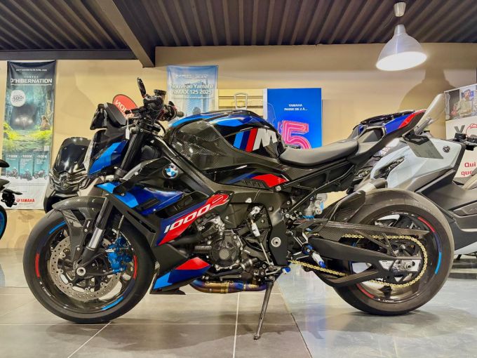 BMW M 1000R 4