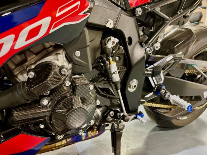 BMW M 1000R 4