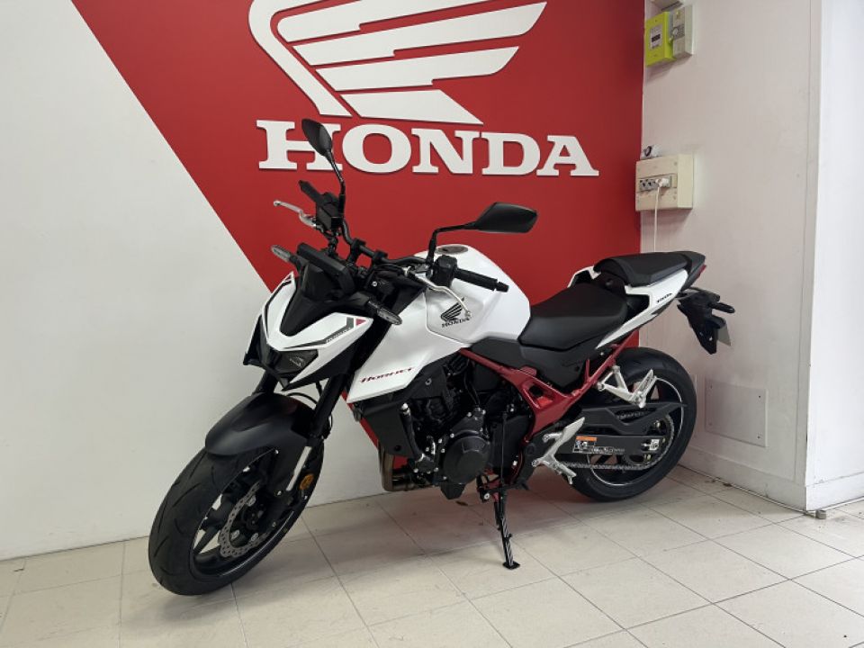 HONDA CB 750 HORNET 4