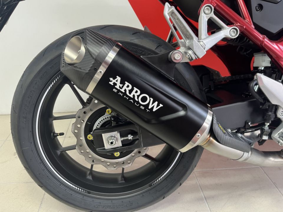 HONDA CB 750 HORNET 4