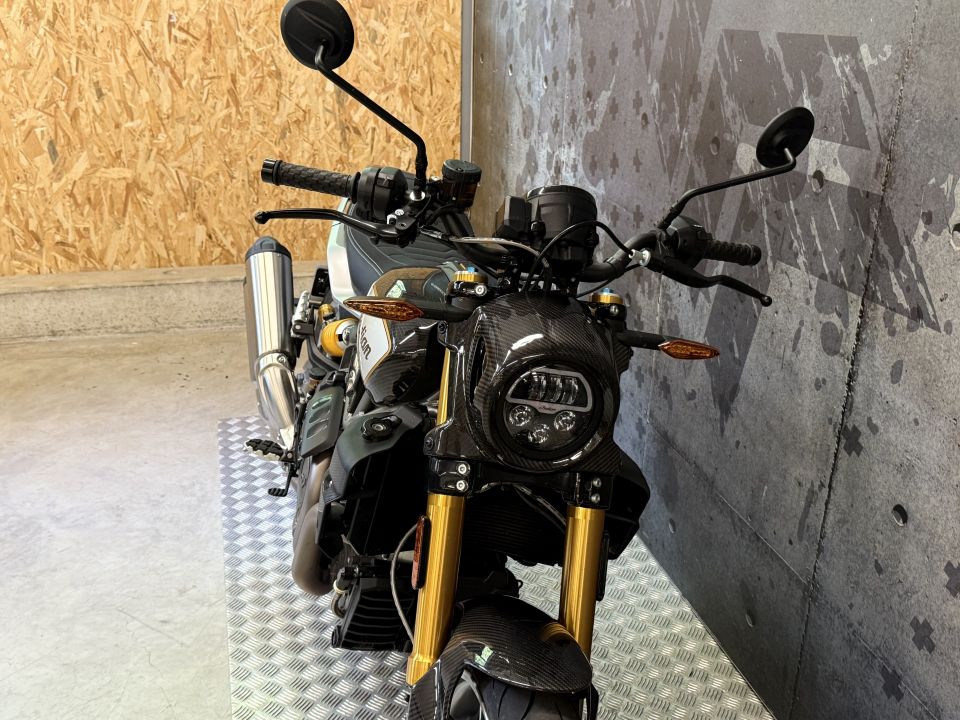 INDIAN FTR 1200 R CARBON 4