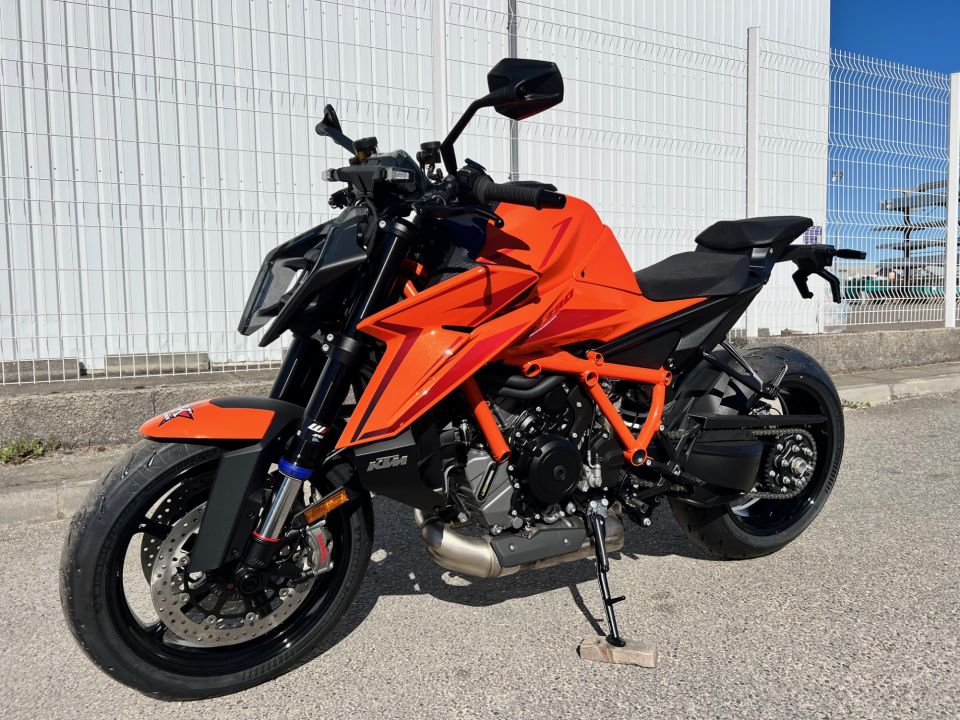 KTM 1390 SUPER DUKE R EVO 4