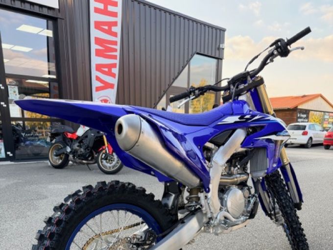 YAMAHA YZ250F 4