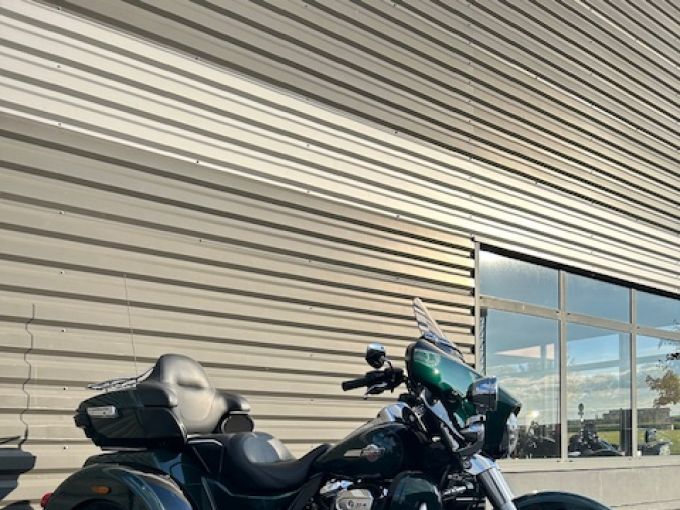 HARLEY-DAVIDSON TRIKE TRI GLIDE 1868 ULTRA 4