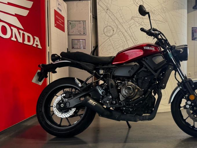 YAMAHA XSR 700 ABS 4