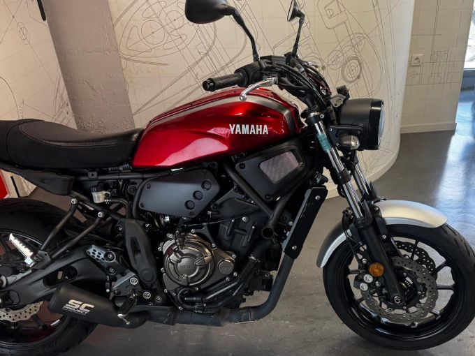 YAMAHA XSR 700 ABS 4