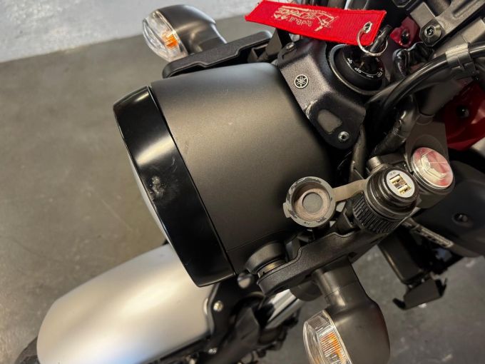 YAMAHA XSR 700 ABS 4