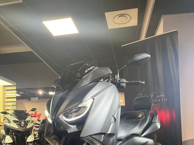 YAMAHA XMAX 125 4