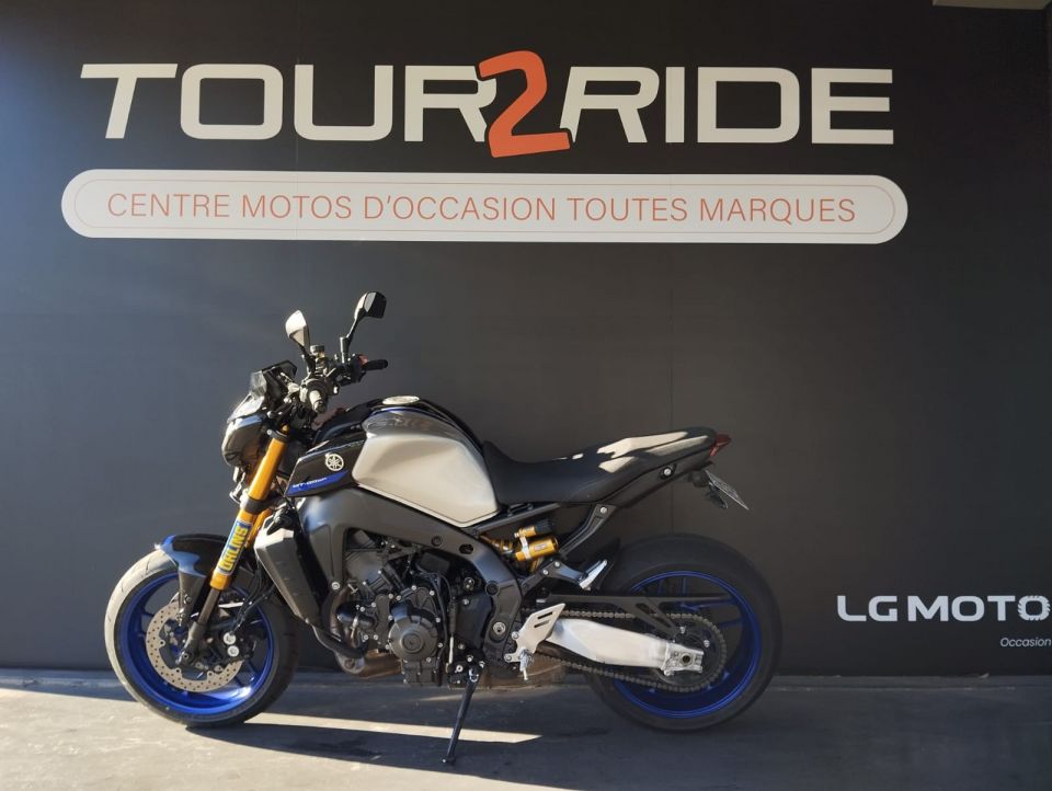 YAMAHA MT-09 SP 4