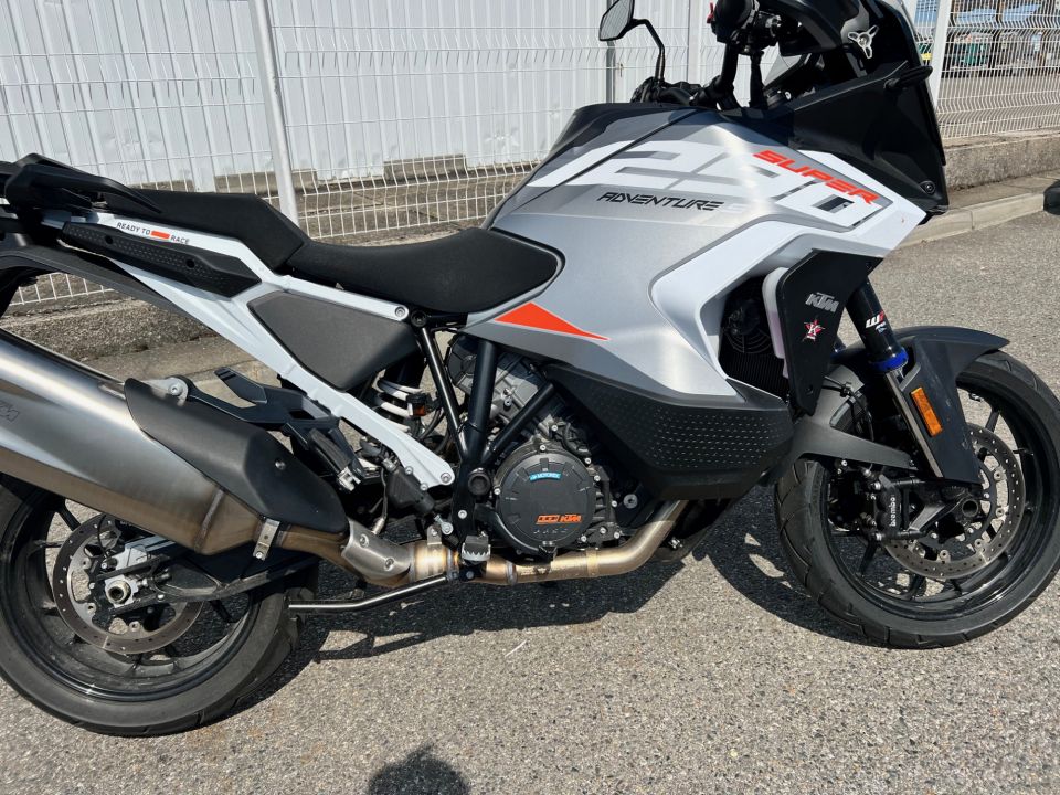 KTM 1290 SUPER ADVENTURE S 4