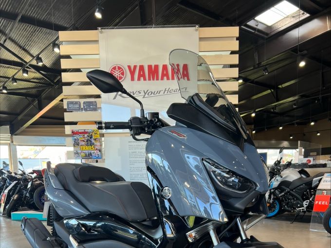 YAMAHA XMAX 125 TECH MAX 4