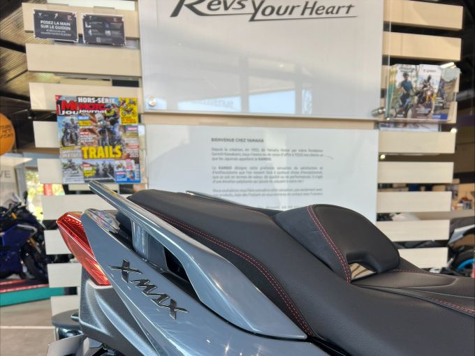 YAMAHA XMAX 125 TECH MAX 4
