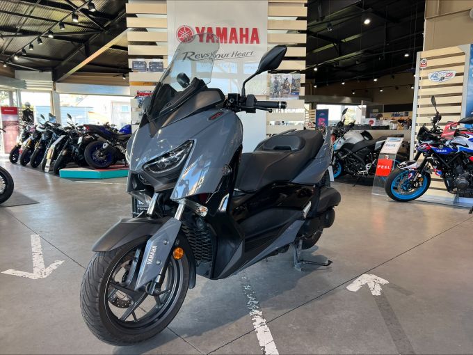 YAMAHA XMAX 125 TECH MAX 4
