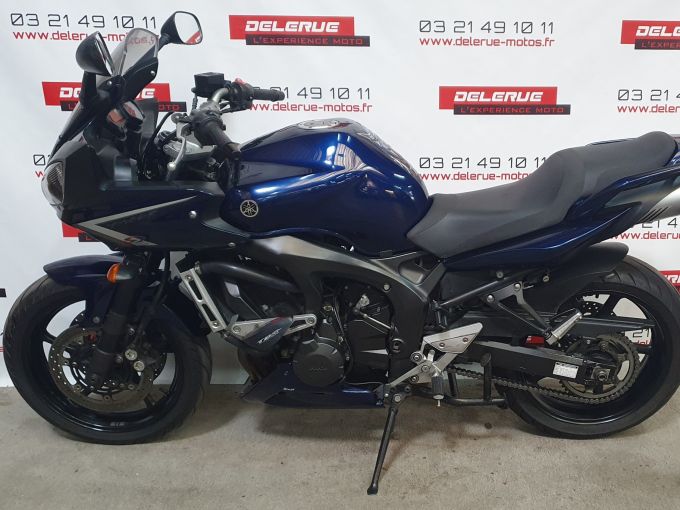 YAMAHA FZ6 (98CV) 4