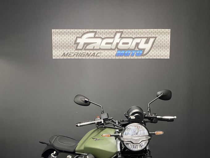 MOTO GUZZI V7 STONE 4