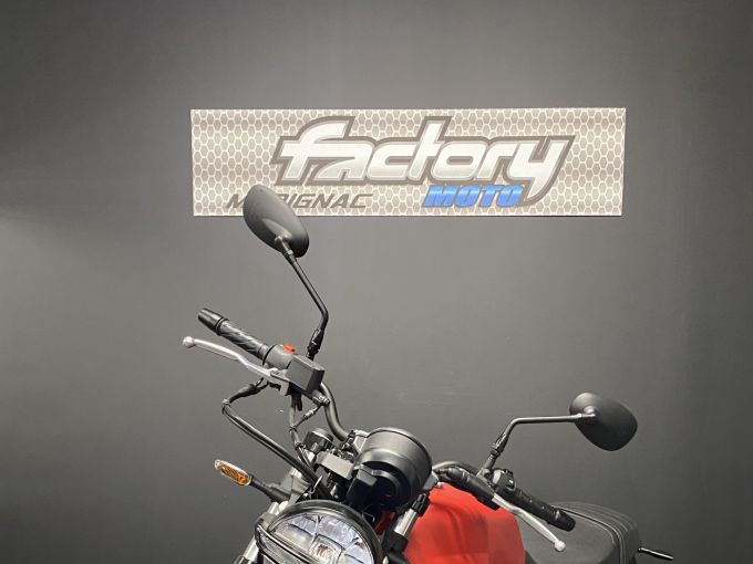 MOTO GUZZI V7 STONE 4