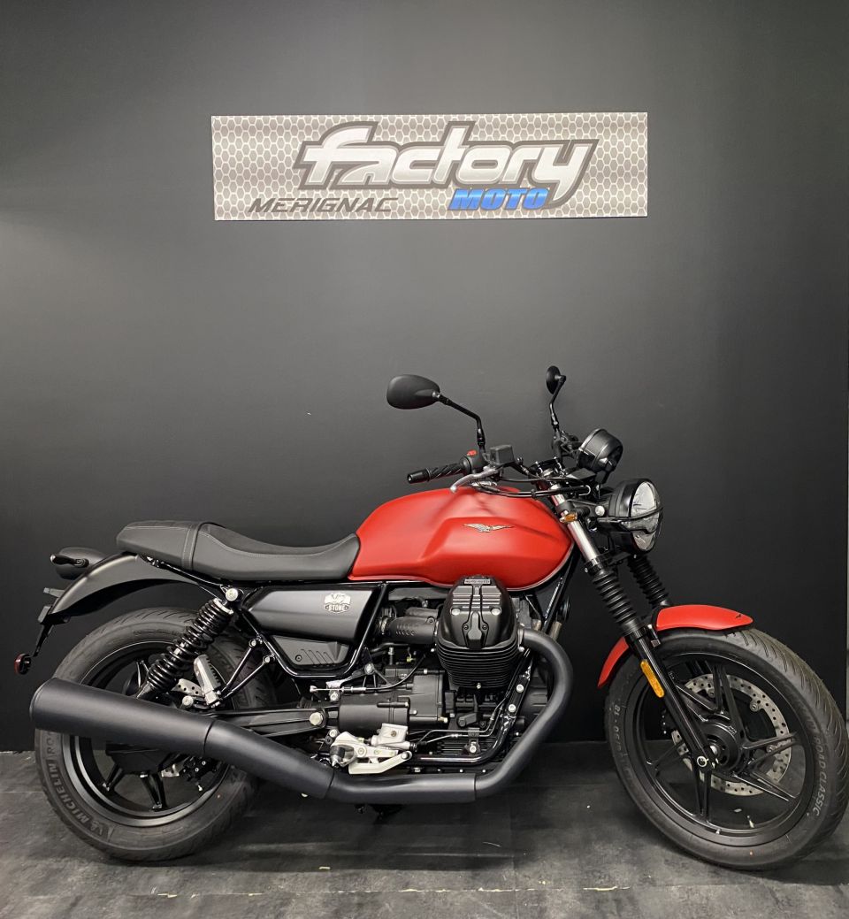 MOTO GUZZI V7 STONE 4