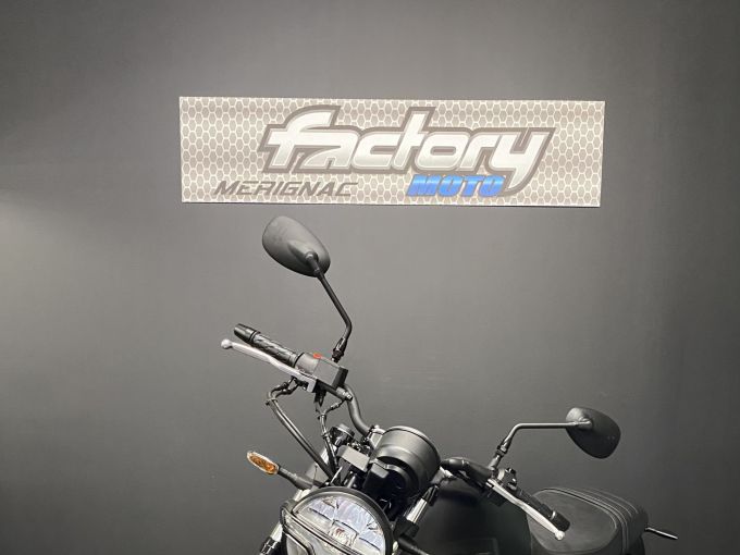 MOTO GUZZI V7 STONE 4