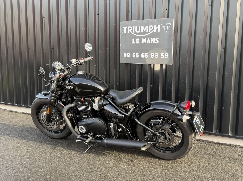 TRIUMPH Bonneville Bobber 1200 4