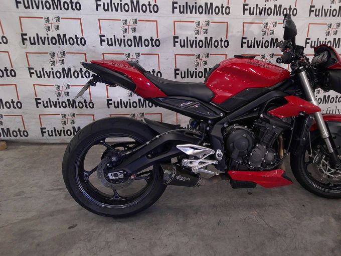 TRIUMPH Street Triple 660 4