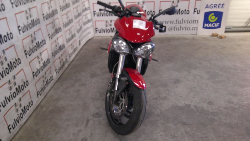 TRIUMPH Street Triple 660 4