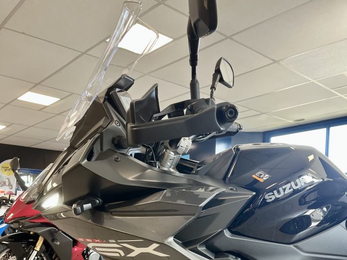 SUZUKI GSX-S 1000 GX 4
