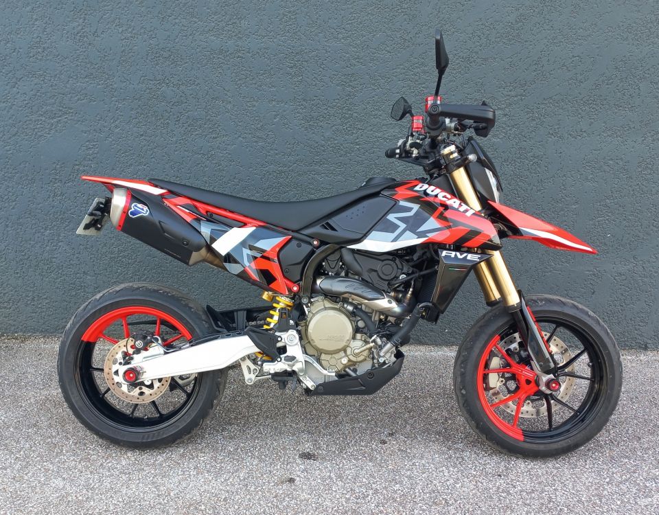 DUCATI HYPERMOTARD 698 RVE 4