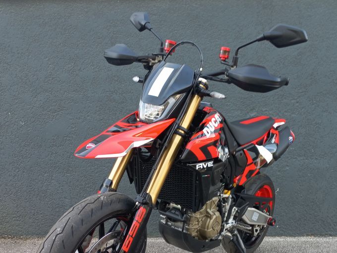 DUCATI HYPERMOTARD 698 RVE 4