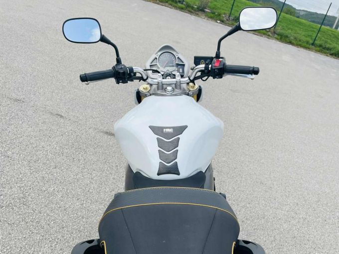HONDA CB 600 HORNET 4