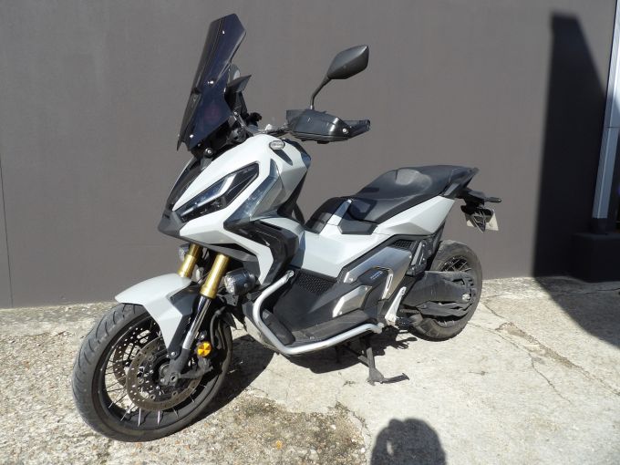 HONDA X-ADV 4