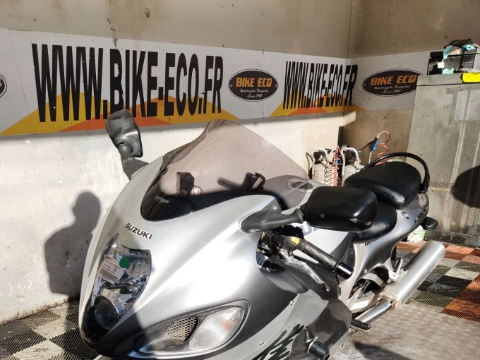 SUZUKI GSX-R 1300 HAYABUSA 4