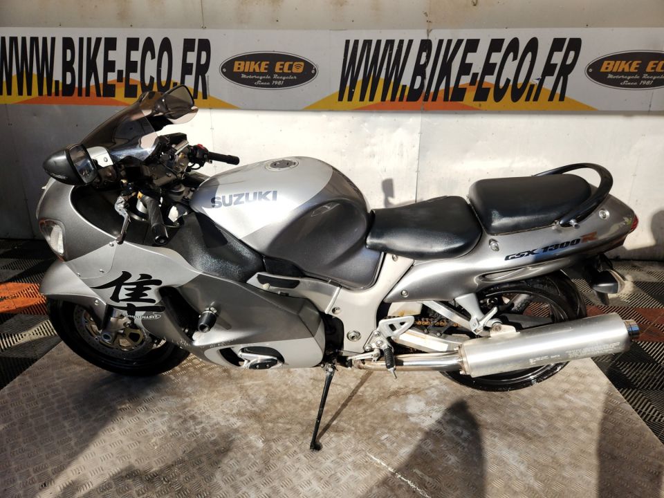 SUZUKI GSX-R 1300 HAYABUSA 4