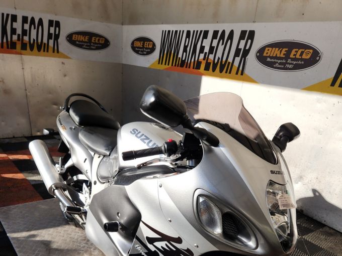 SUZUKI GSX-R 1300 HAYABUSA 4