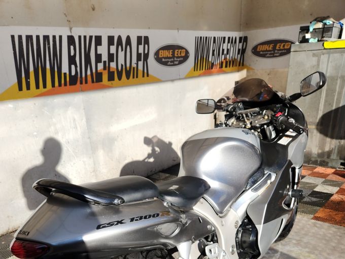 SUZUKI GSX-R 1300 HAYABUSA 4