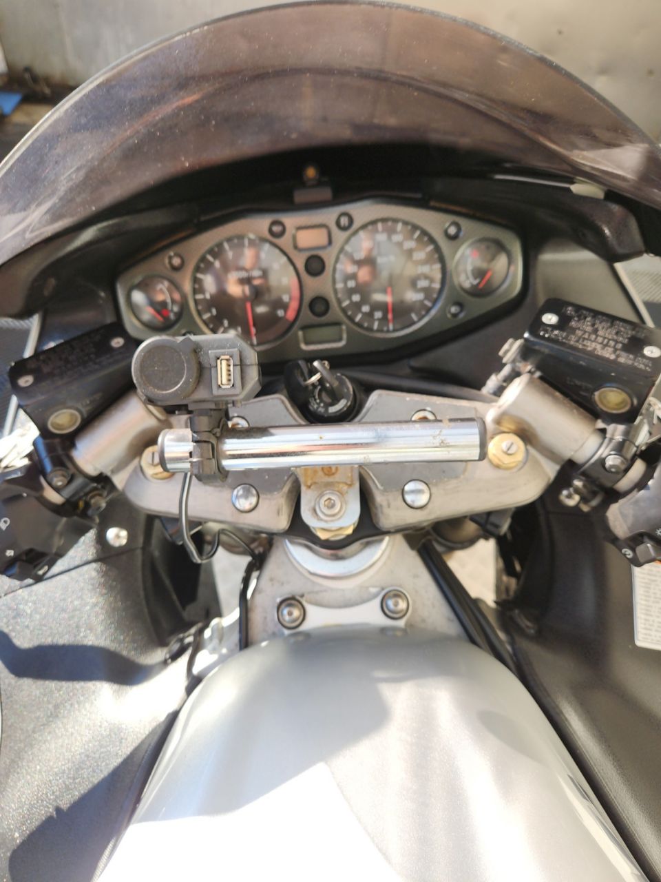 SUZUKI GSX-R 1300 HAYABUSA 4