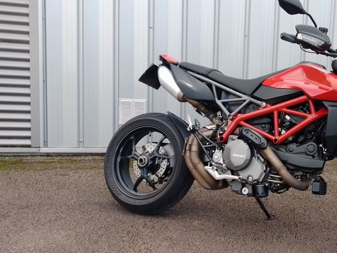 DUCATI HYPERMOTARD 950 4