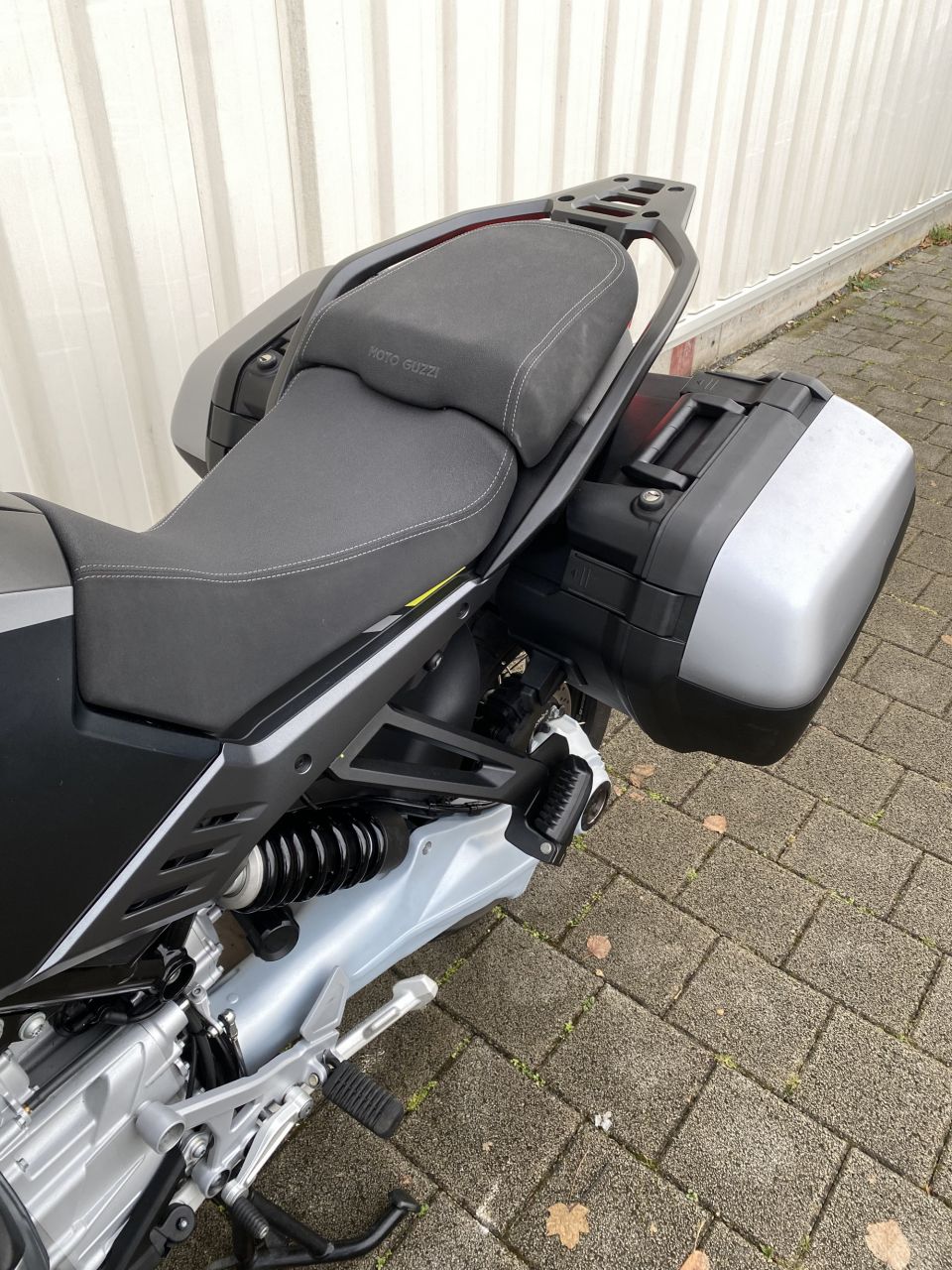 MOTO GUZZI STELVIO 4