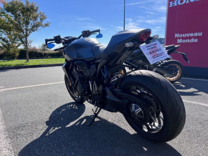 HONDA CB1000R Black Edition 4