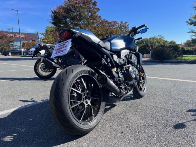 HONDA CB1000R Black Edition 4