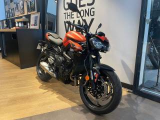 TRIUMPH STREET TRIPLE 765 R - 2025