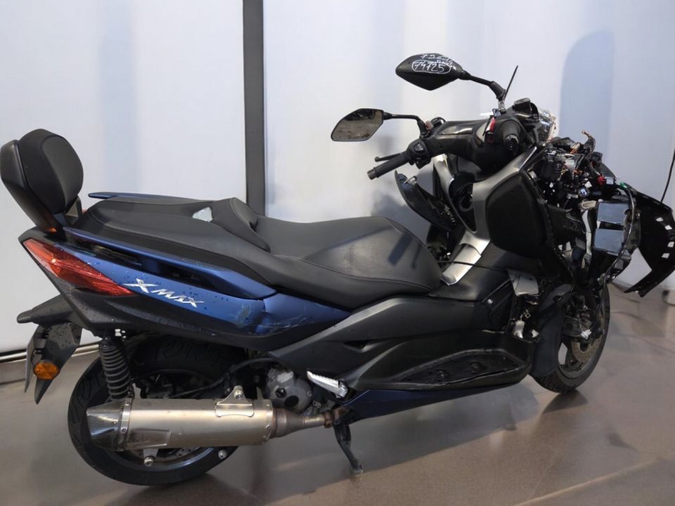 YAMAHA XMAX 300 4