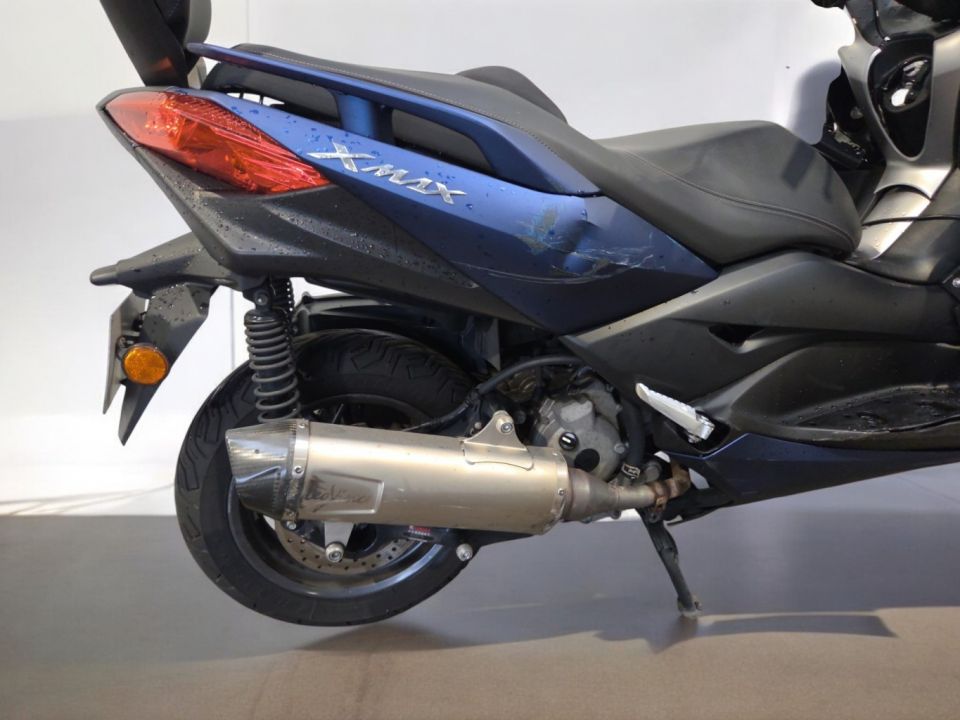 YAMAHA XMAX 300 4