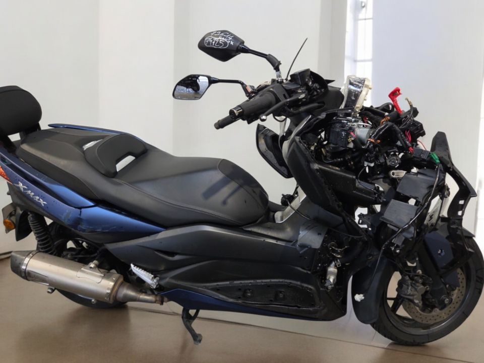 YAMAHA XMAX 300 4